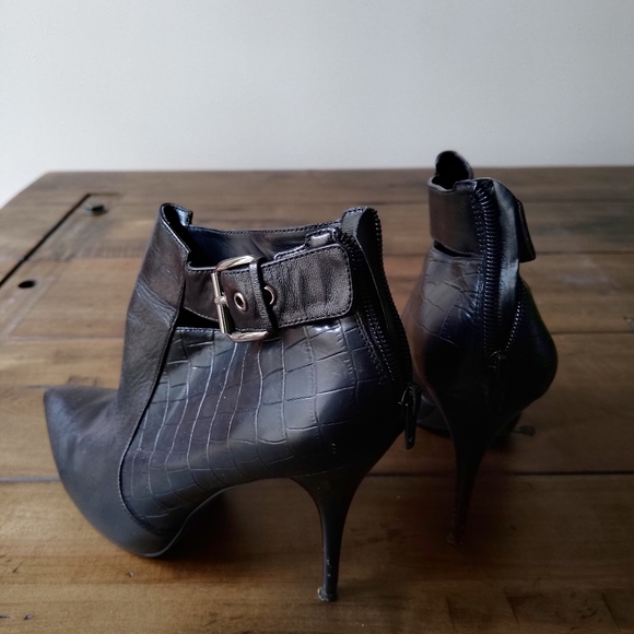 Aldo Genuine Leather Heels - Picture 4 of 5